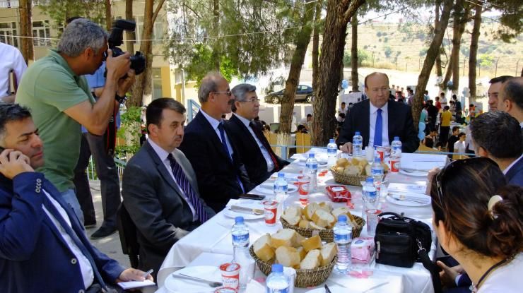 15-05-2015 tarihinde okulumuzda TÜBİTAK 4006 Bilim Sergisi şenlik havasında gerçekleştirildi. 